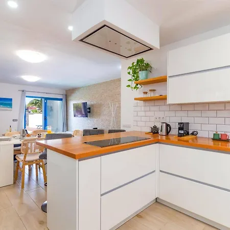 Lemes By Playa Blanca (Lanzarote)