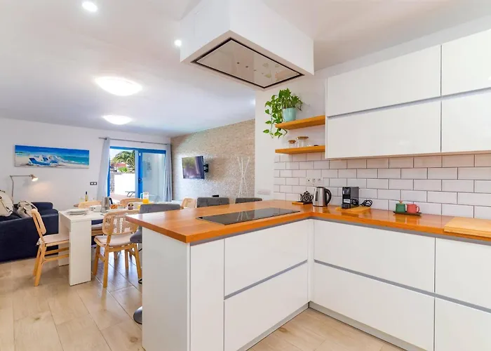 Lemes By Playa Blanca (Lanzarote)